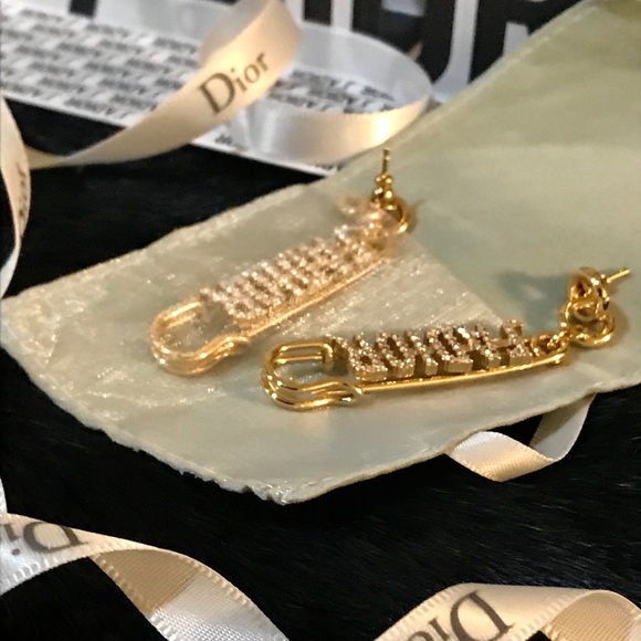 J’Adior Namesake Strauss & Gold - Picture 5 of 15